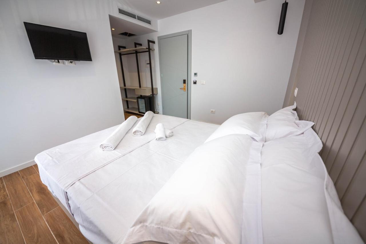 Hesperus Hotel Vlorë Buitenkant foto