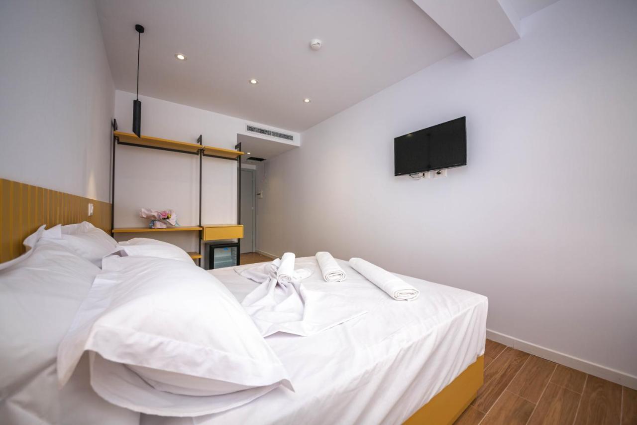 Hesperus Hotel Vlorë Buitenkant foto