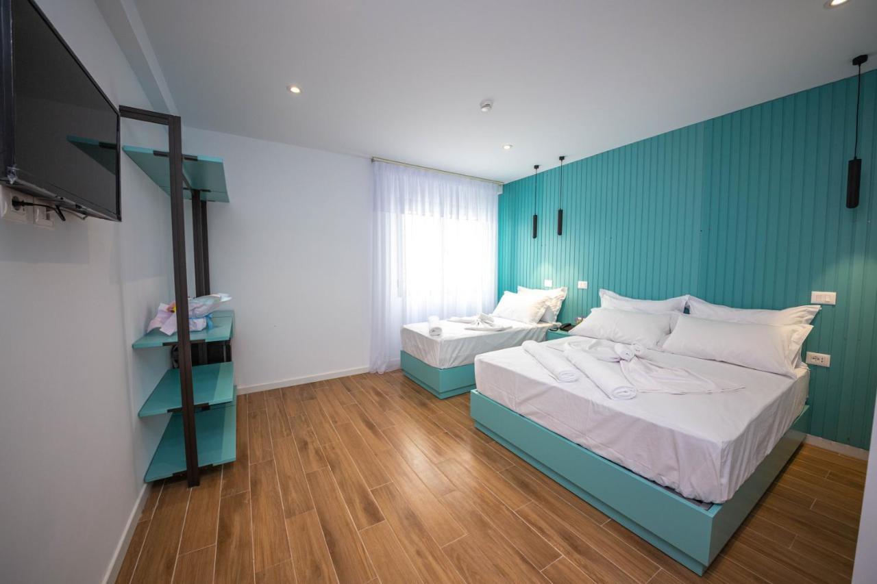 Hesperus Hotel Vlorë Buitenkant foto