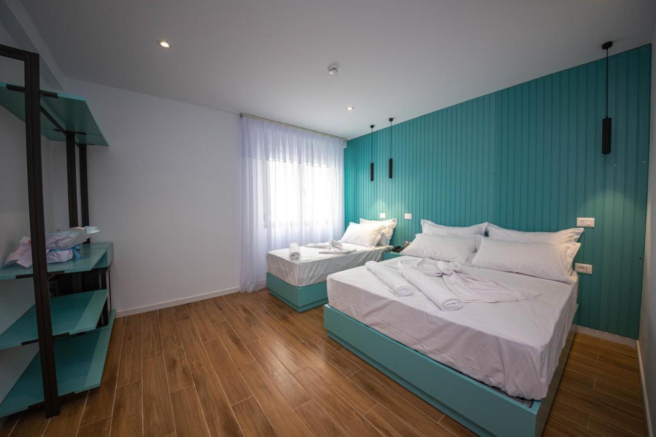 Hesperus Hotel Vlorë Buitenkant foto