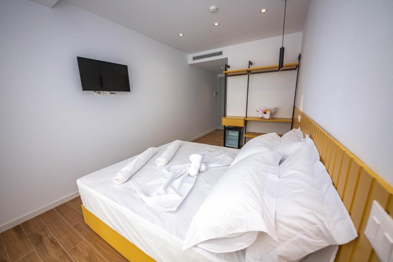 Hesperus Hotel Vlorë Buitenkant foto