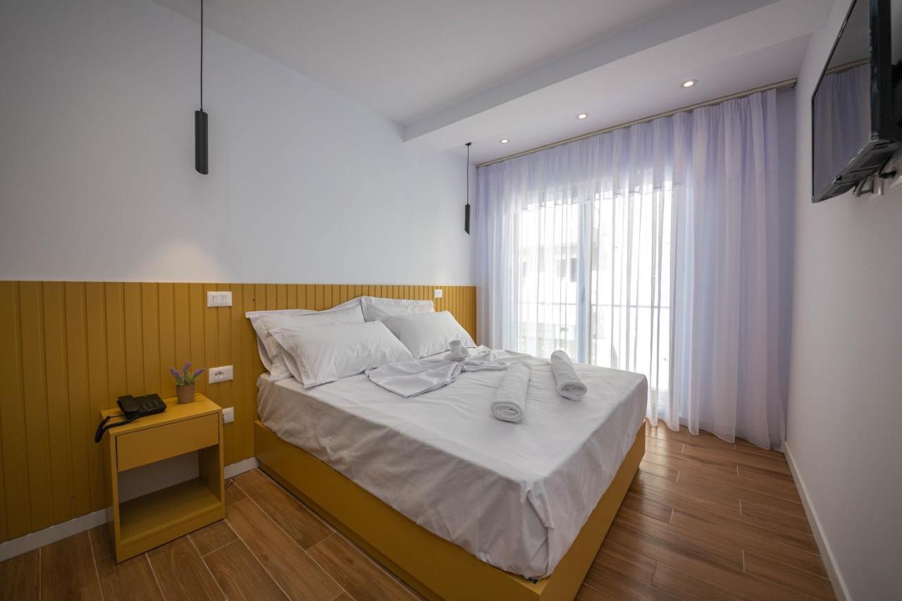 Hesperus Hotel Vlorë Buitenkant foto