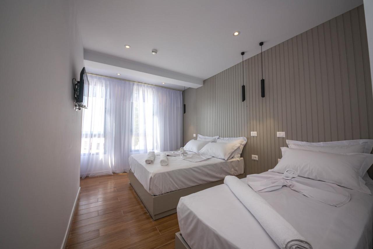 Hesperus Hotel Vlorë Buitenkant foto